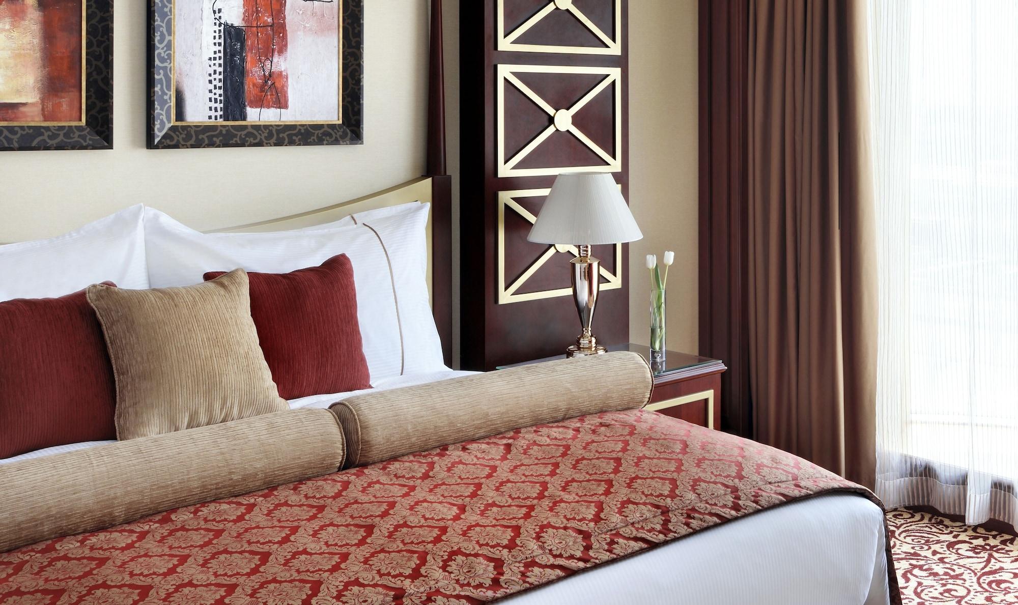 Moevenpick Hotel City Star Djedda Buitenkant foto A bedroom at the hotel