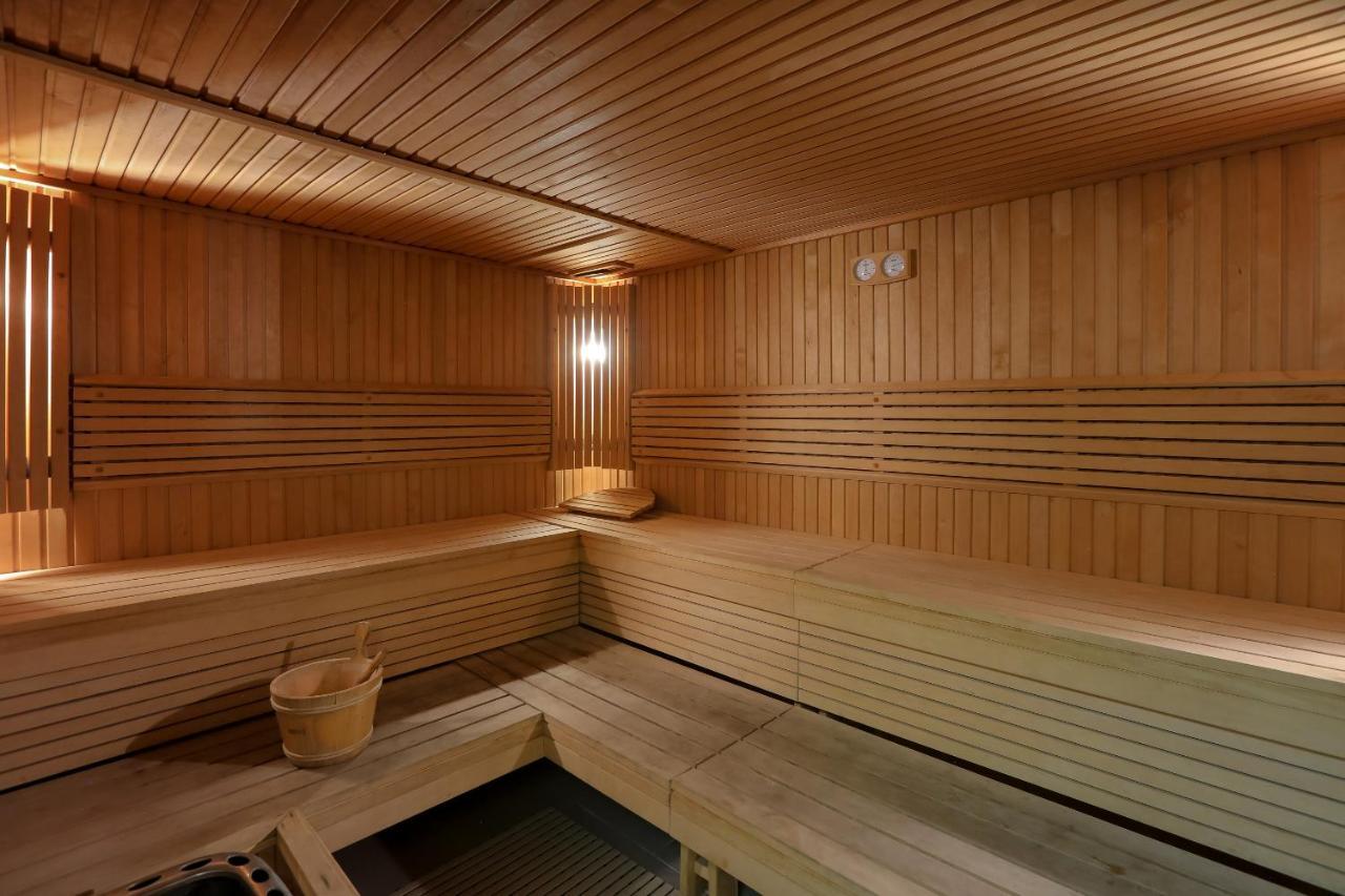 Moevenpick Hotel City Star Djedda Buitenkant foto A Finnish sauna