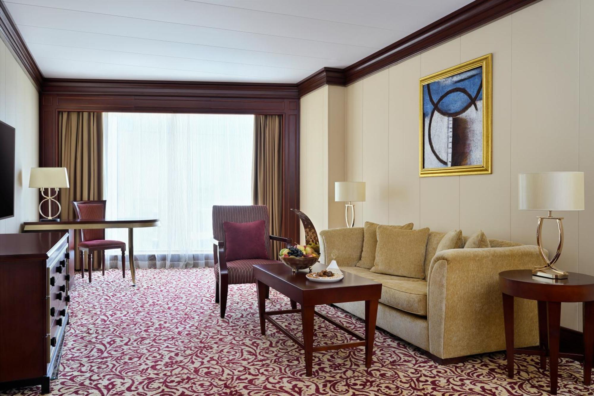 Moevenpick Hotel City Star Djedda Buitenkant foto A suite at the hotel