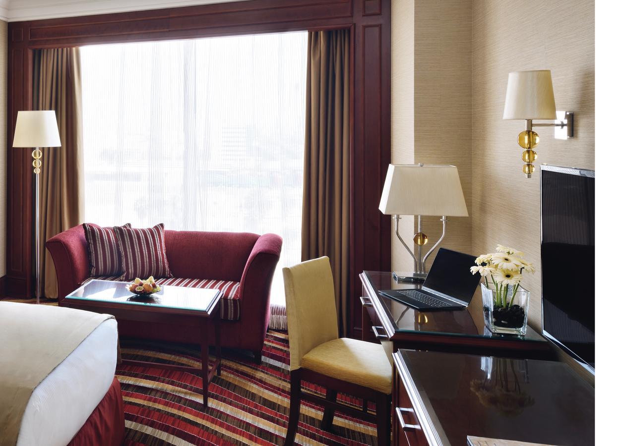 Moevenpick Hotel City Star Djedda Kamer foto A room at the hotel